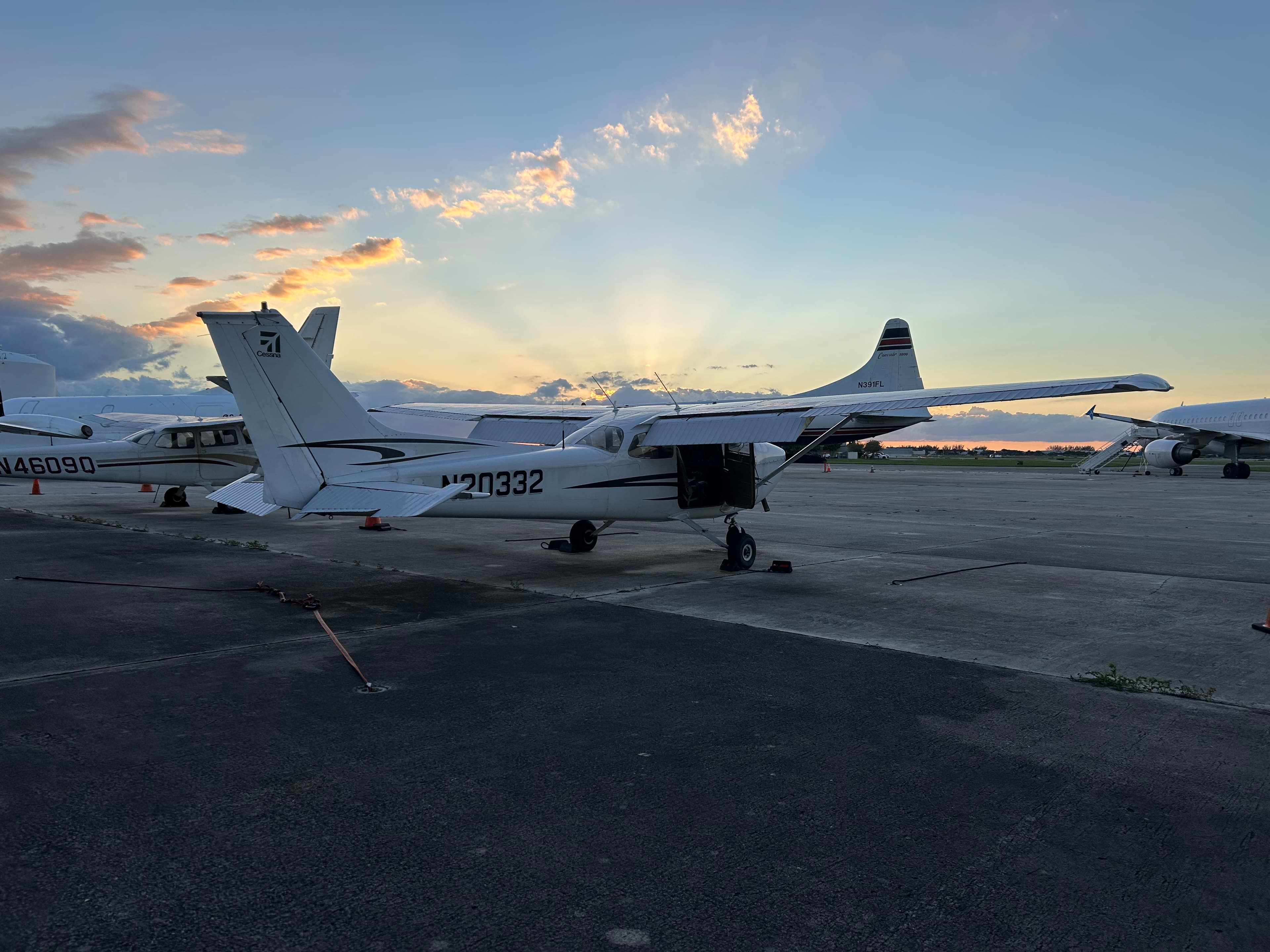 Best Time of Year to Start Flight Training in Miami