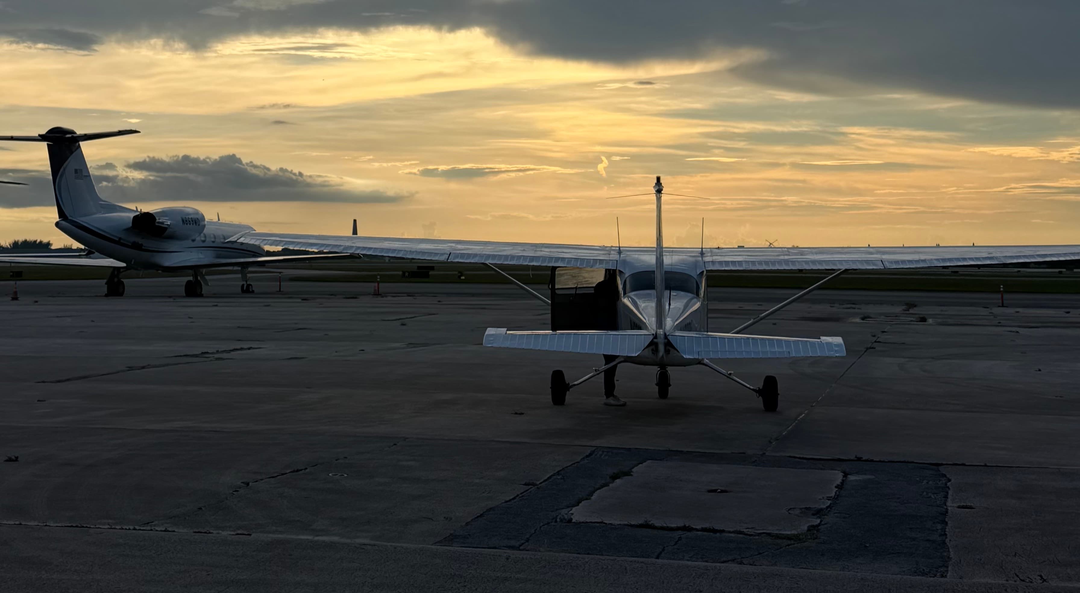 Can You Get Your Private Pilot License Part-Time While Working Full-Time?